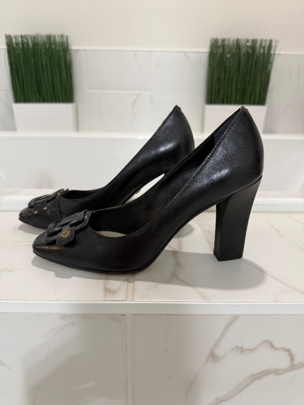 Black Shoes